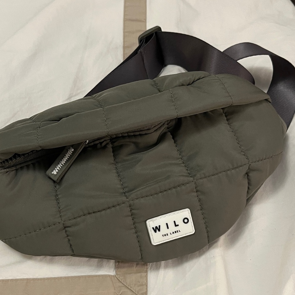 NWOT Wilo the Label Olive Quilted Belt Bag